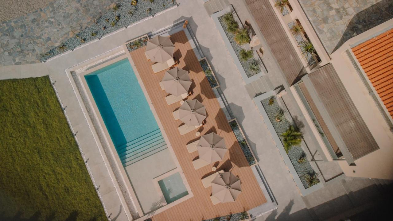 Marble Luxury Suites Karteros Exterior photo
