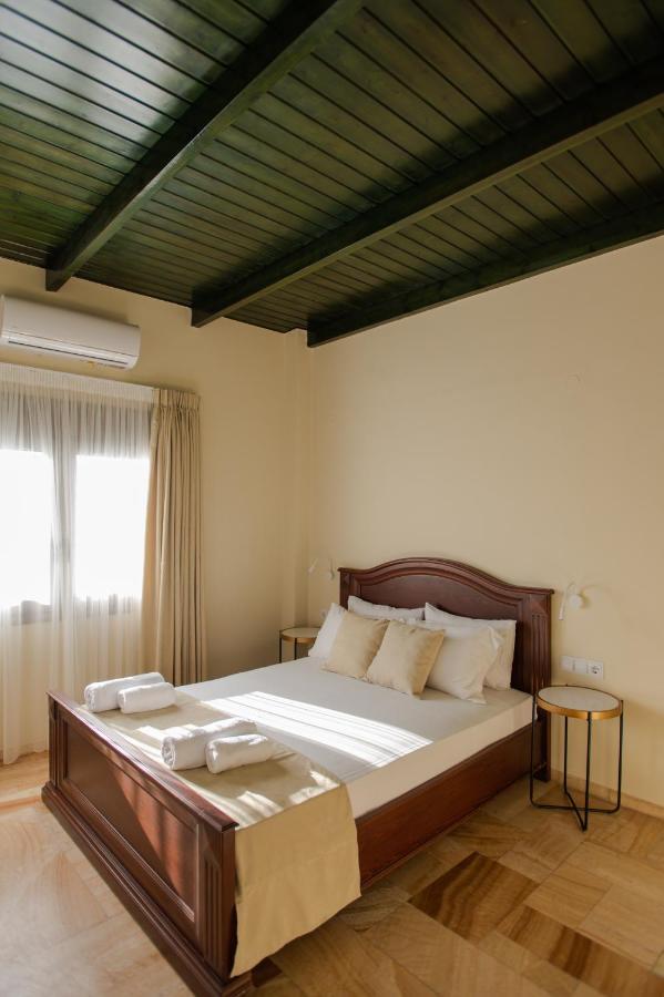 Marble Luxury Suites Karteros Exterior photo