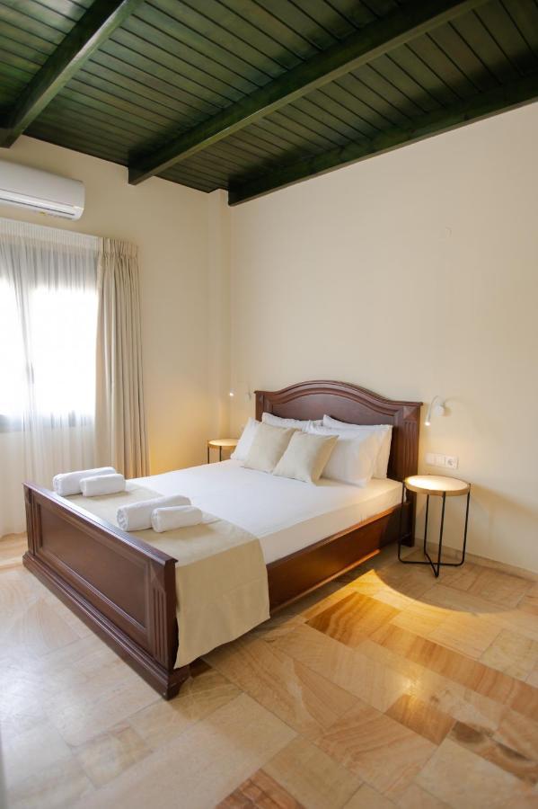 Marble Luxury Suites Karteros Exterior photo