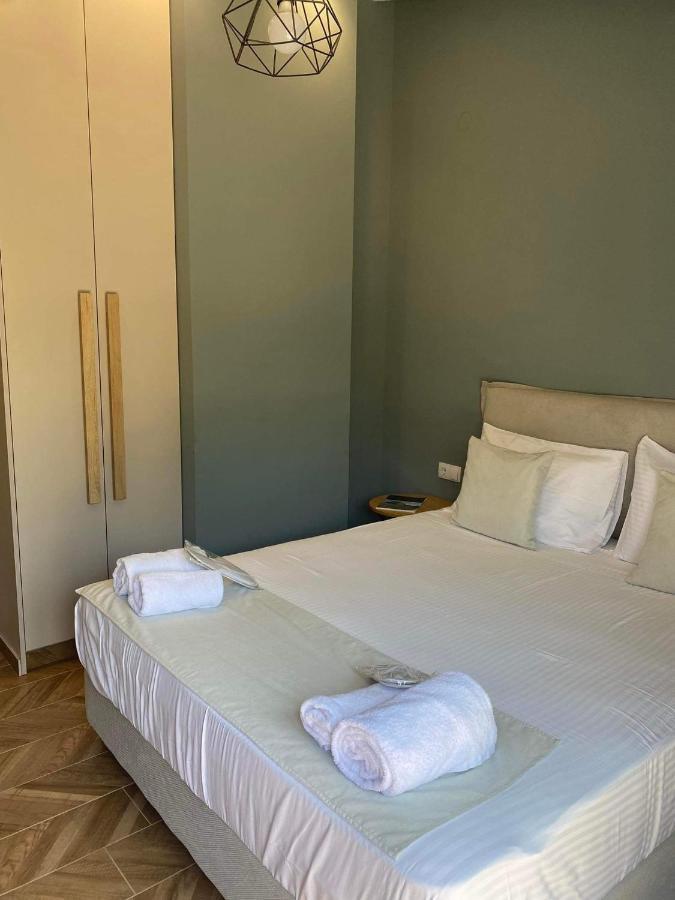 Marble Luxury Suites Karteros Exterior photo