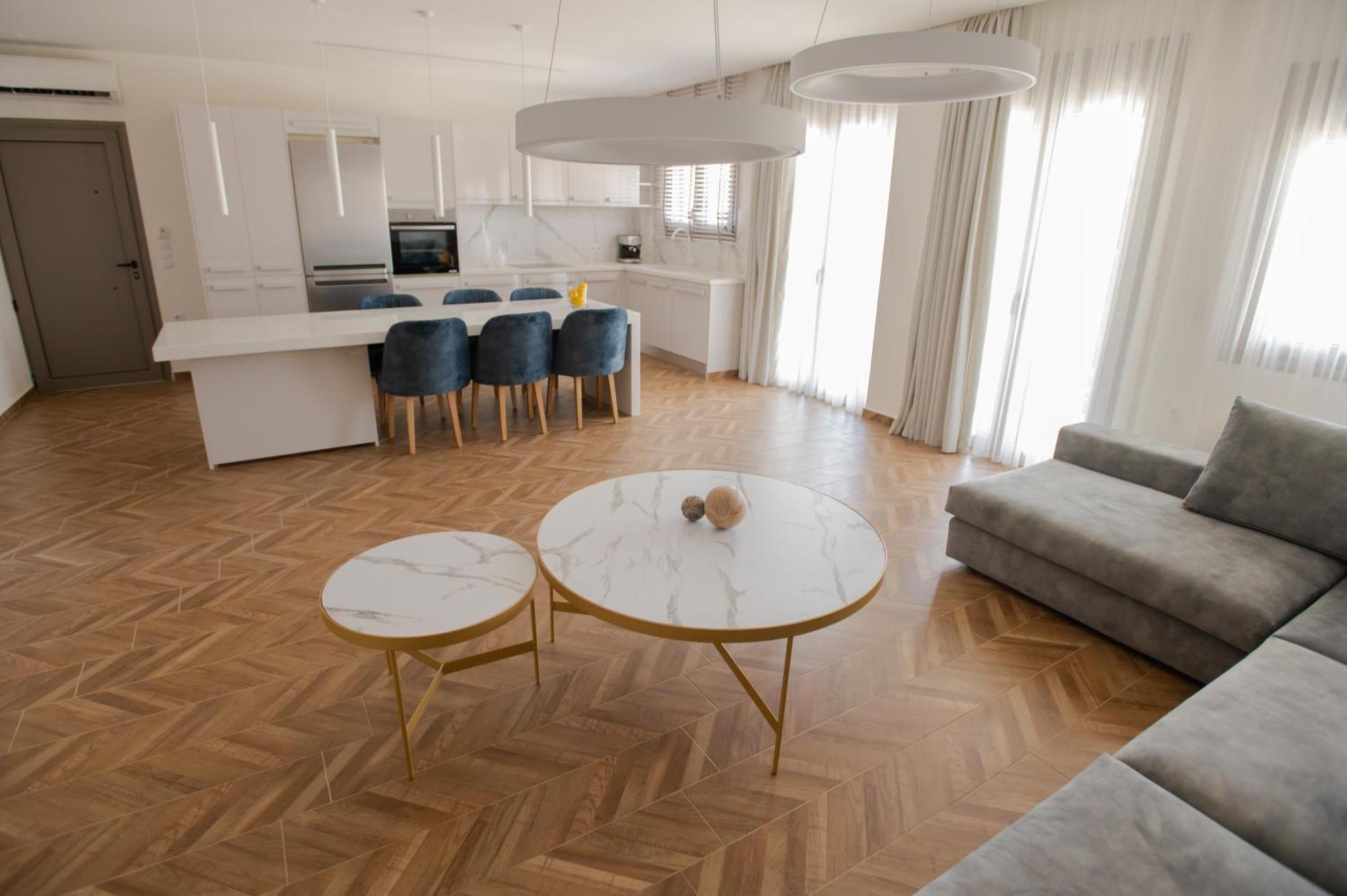 Marble Luxury Suites Karteros Exterior photo