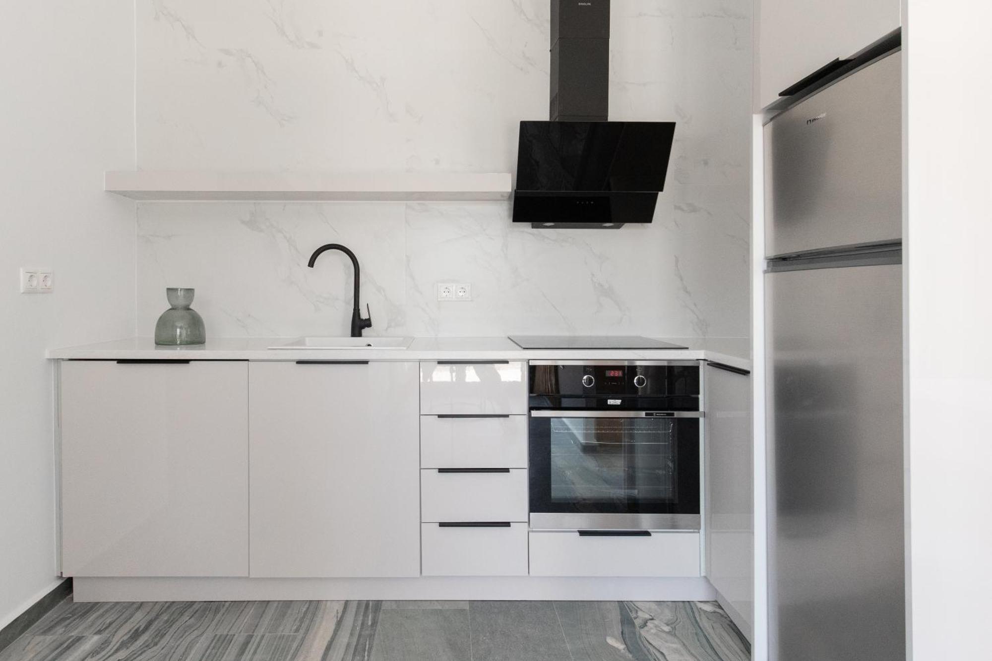 Marble Luxury Suites Karteros Exterior photo